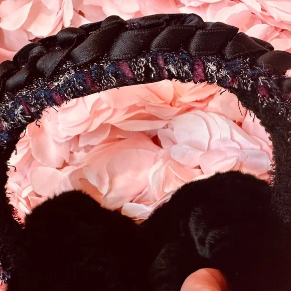 CHANEL Rabbit Fur Tweed Earmuffs - Picture 5 of 8